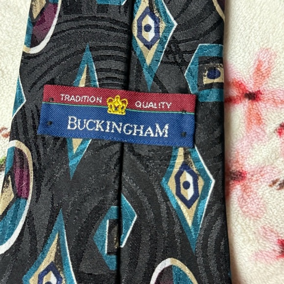 Elegant Black and Blue Geometric Tie - Picture 2 of 3